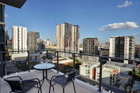 Brisbane One Apartments By CLLIX - Accommodation Asia 1