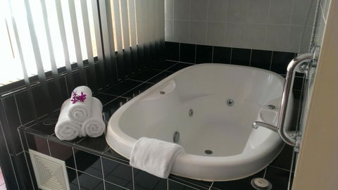 Regal Port Douglas - Accommodation Guide 25