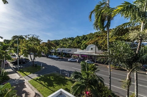 Regal Port Douglas - Accommodation Guide 10