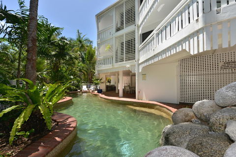 The White House Port Douglas - Accommodation Guide 18