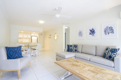 The White House Port Douglas - Accommodation Guide 5