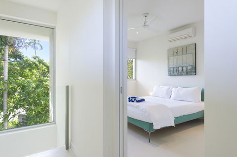 Pool Resort Port Douglas - Accommodation Guide 24
