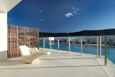 Pool Resort Port Douglas - Accommodation Guide 35