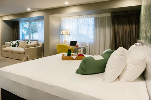 Pacific Hotel Cairns - Accommodation Asia 20