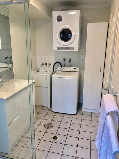 Sunrise Haven - Accommodation Asia 14