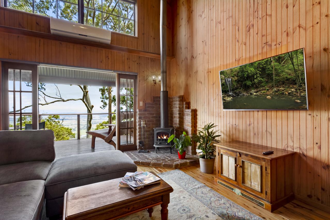  Accommodation Asia