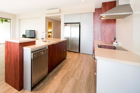 Whitsunday Reflections - Accommodation Asia 7