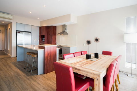 Whitsunday Reflections - Accommodation Asia 8