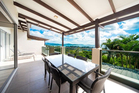 Whitsunday Reflections - Accommodation Asia 21