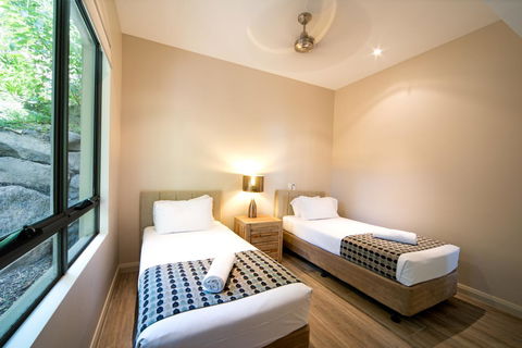 Whitsunday Reflections - Accommodation Asia 5