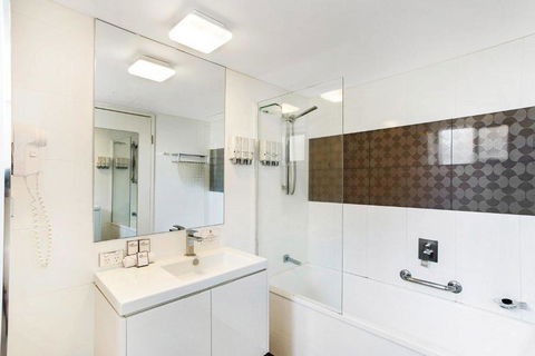 City Golf Club Motel - Accommodation Asia 42