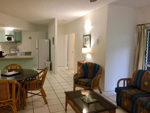 The Port Douglas Queenslander - Accommodation Guide 7