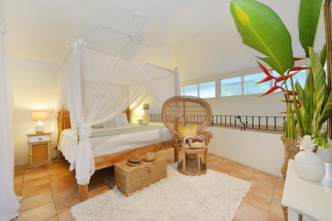 [ ANDY'S BEACH HOUSE ] - Accommodation Guide 1