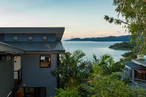 Shorelines - Accommodation Asia 24