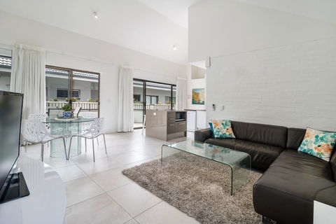 Saks On Hastings - Accommodation Asia 2