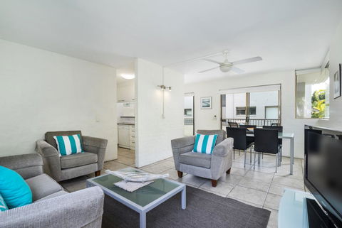 Saks On Hastings - Accommodation Asia 6
