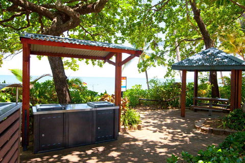 Trinity Beach Pacific - Accommodation Guide 24