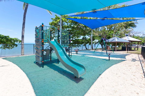 Trinity Beach Pacific - Accommodation Guide 26