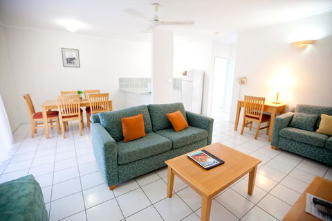 Trinity Beach Pacific - Accommodation Guide 8