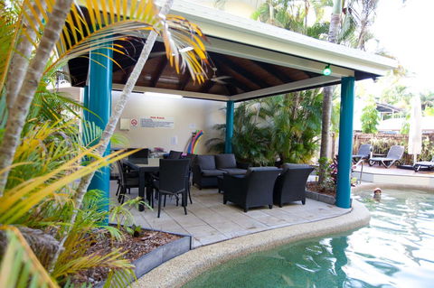 Trinity Beach Pacific - Accommodation Guide 12