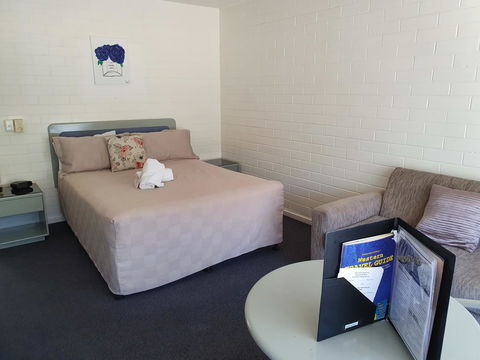 Dalby Manor Motor Inn - Accommodation Asia 7