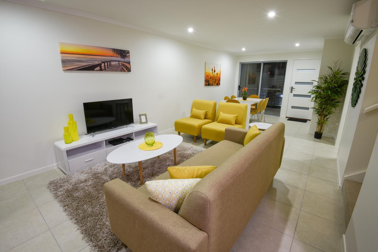 Mountain Creek QLD Accommodation China