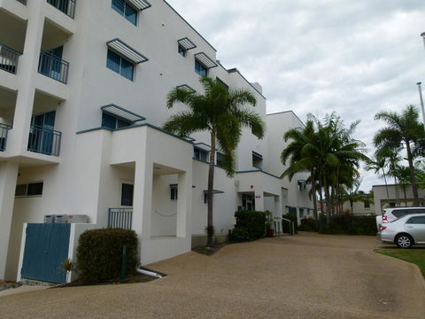 Madison Ocean Breeze Apartments - Accommodation Asia 8