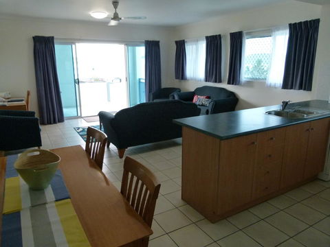 Madison Ocean Breeze Apartments - Accommodation Asia 25