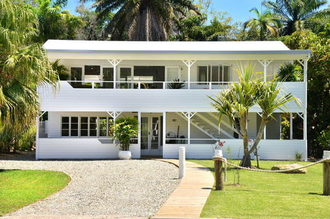 Jamaica Beach House - Accommodation Asia 16