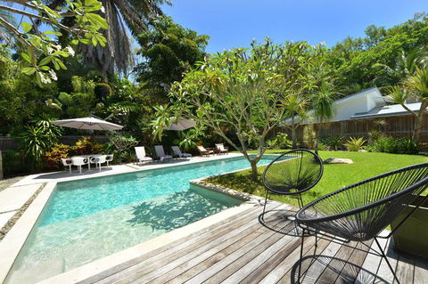 Jamaica Beach House - Accommodation Asia 4