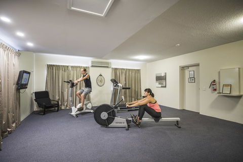 Emerald Maraboon Motor Inn - Accommodation Asia 3