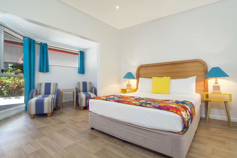Port Douglas Motel - Accommodation Guide 34