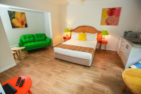 Port Douglas Motel - Accommodation Guide 15