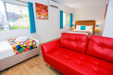 Port Douglas Motel - Accommodation Guide 5