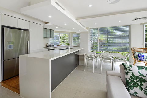 Allambi - Accommodation Asia 12