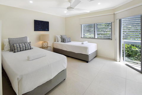 Allambi - Accommodation Asia 9
