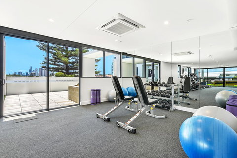 Qube Broadbeach - Accommodation China 32