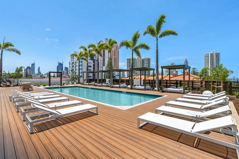 Qube Broadbeach - Accommodation China 30