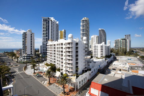 Qube Broadbeach - Accommodation China 10