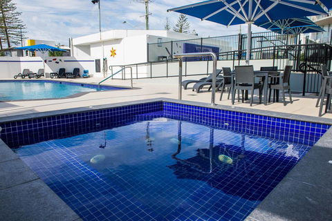 Mandolin Beachfront Resort - Accommodation Asia 2