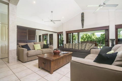 Tranquility By The Course Port Douglas - Accommodation Asia 4