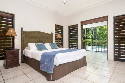 Tranquility By The Course Port Douglas - Accommodation Asia 13