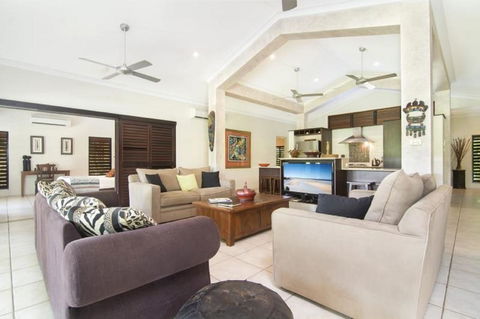 Tranquility By The Course Port Douglas - Accommodation Asia 3