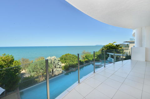 Bellevue At Trinity Beach - Accommodation China 7