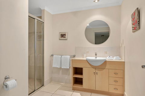 Bellevue At Trinity Beach - Accommodation China 2
