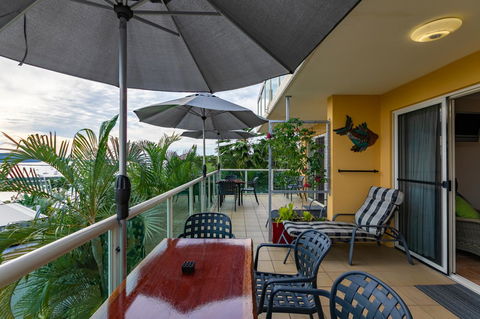 Sunlit Waters Studio Apartments - Accommodation Asia 22