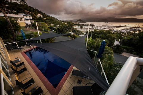 Sunlit Waters Studio Apartments - Accommodation Asia 3