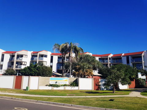 Casablanca Beachfront Apartments - Accommodation Asia 7