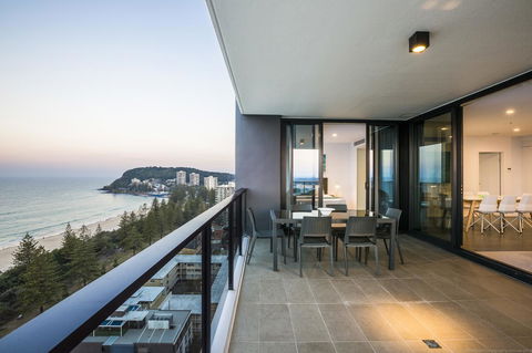 Boardwalk Burleigh Beach - Official - Accommodation Asia 9