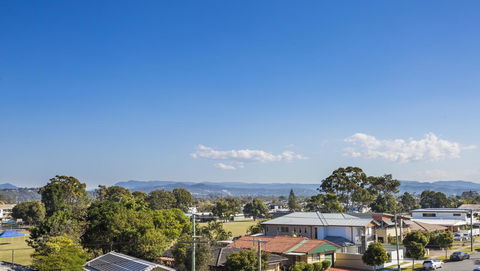 Boardwalk Burleigh Beach - Official - Accommodation Asia 44